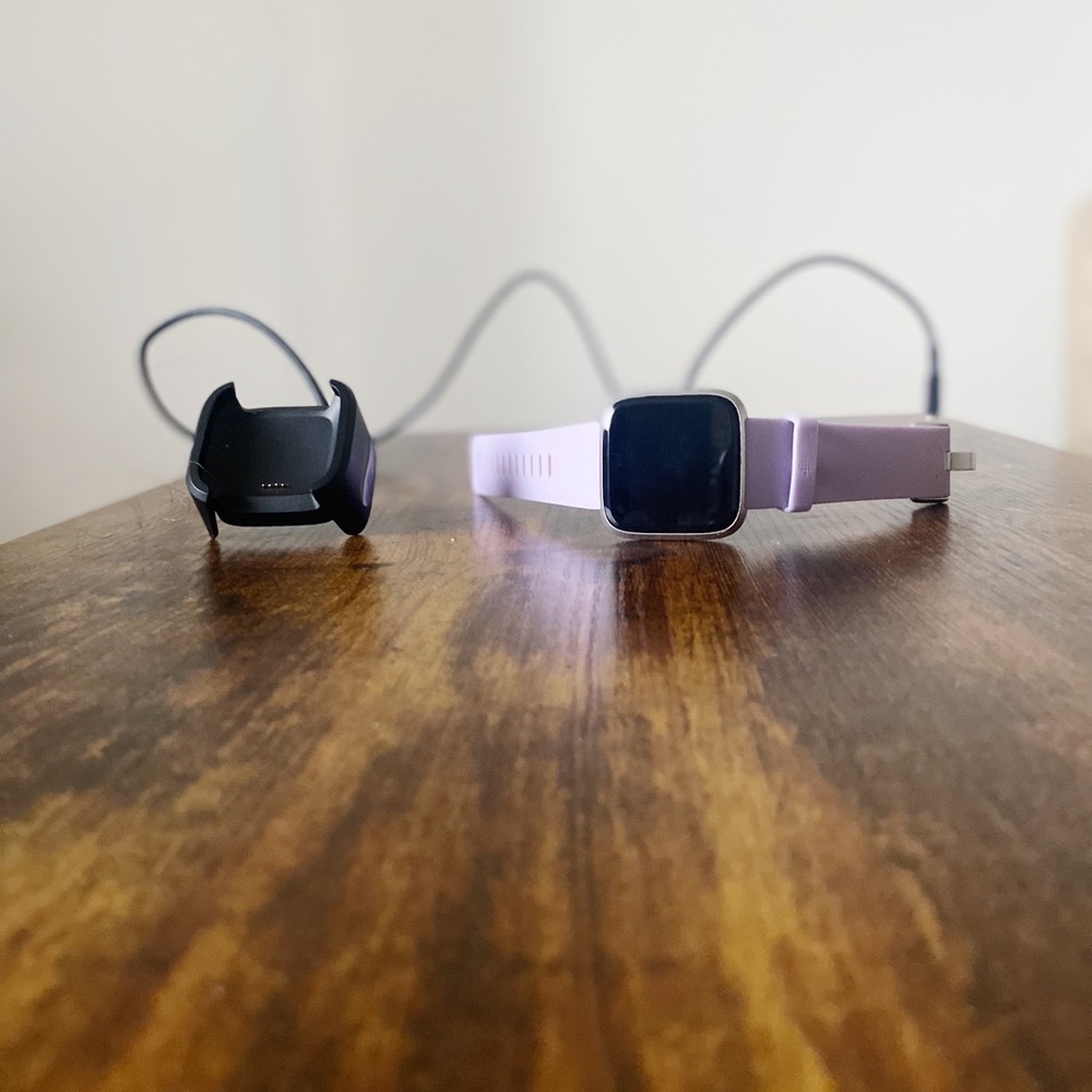 Fitbit Versa Lite Edition with Charger- Good Condition